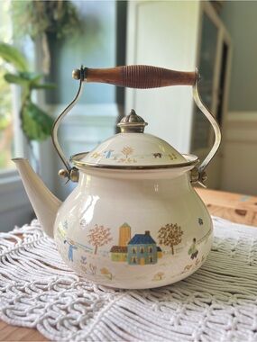 Vtg 87 Lincoware Country Design Collection Tea Kettle Enamel Wooden Handle Brass